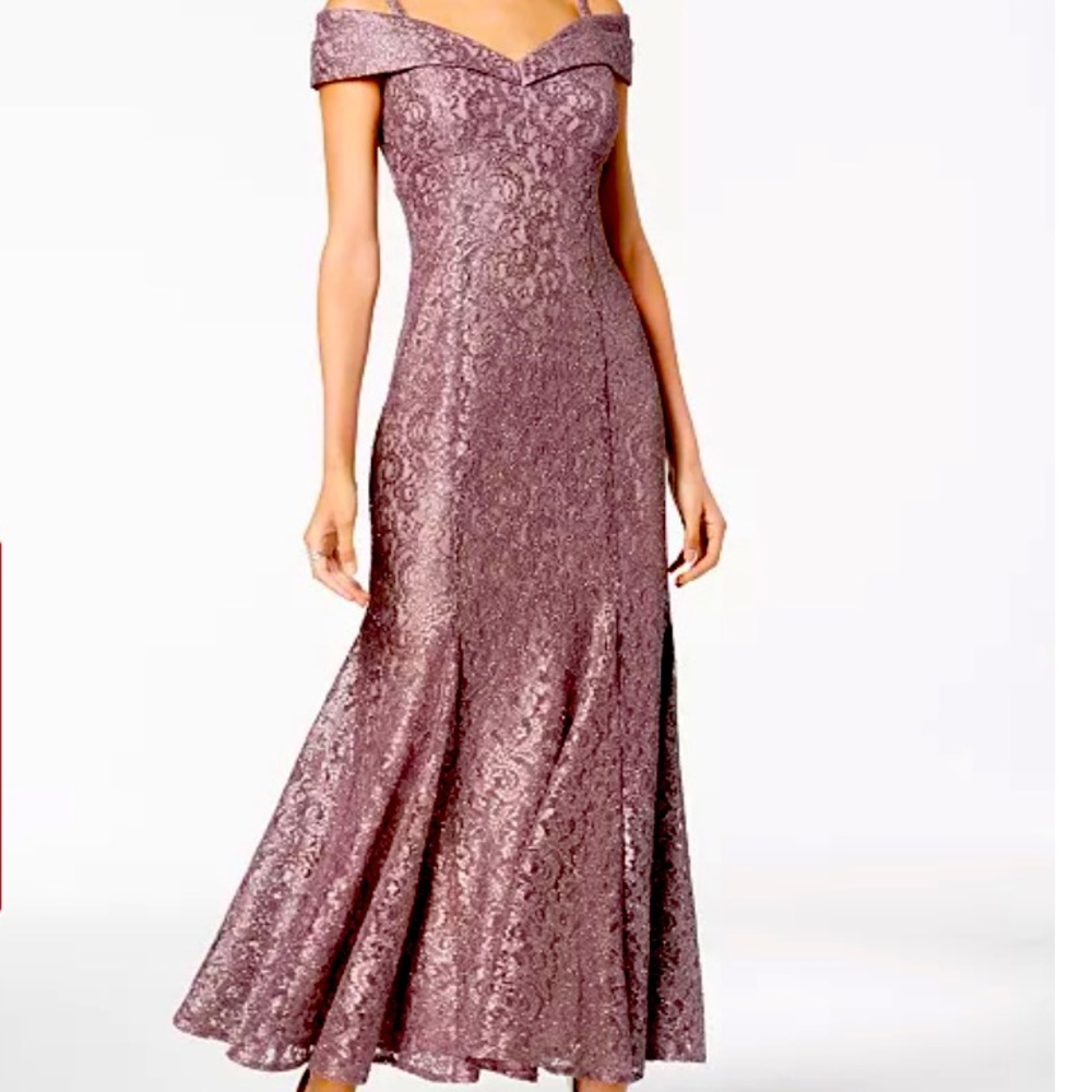 Shoulder-showing R&M elegant lace gown in Purple